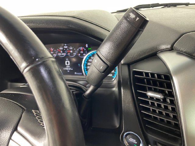 Used 2016 Chevrolet Suburban LTZ AWD/4WD image 11