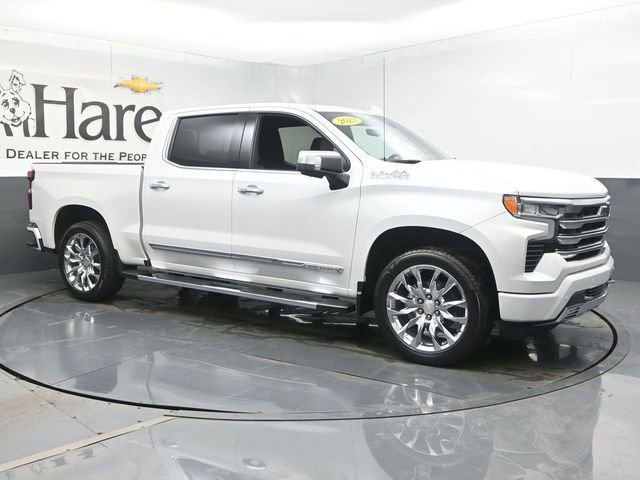 Used 2023 Chevrolet Silverado 1500 High Country w/ High Country Premium Package AWD/4WD image 6