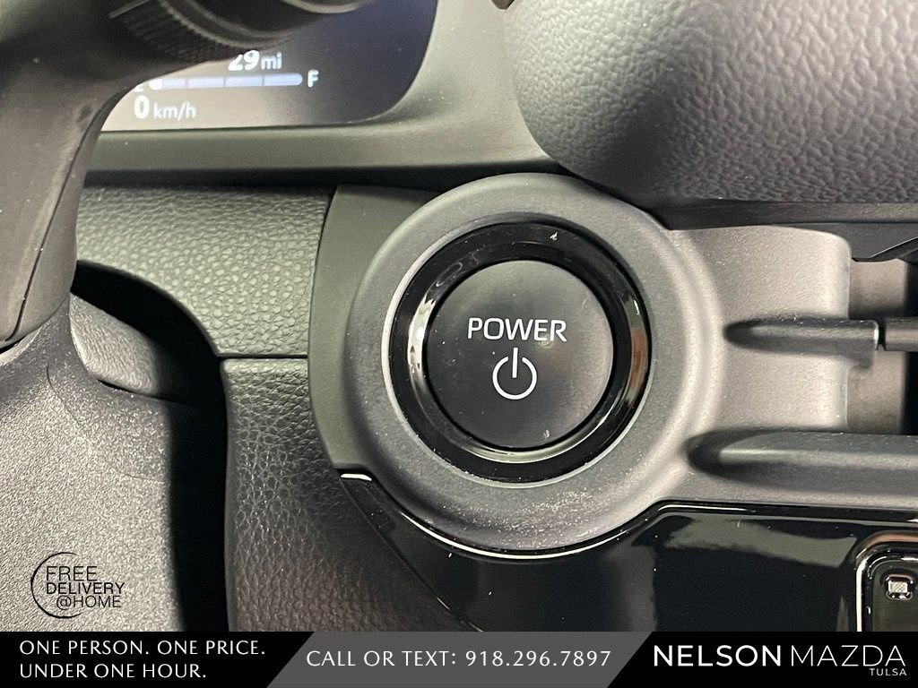 Used 2025 Toyota Crown Signia w/ Advanced Technology Package image 31