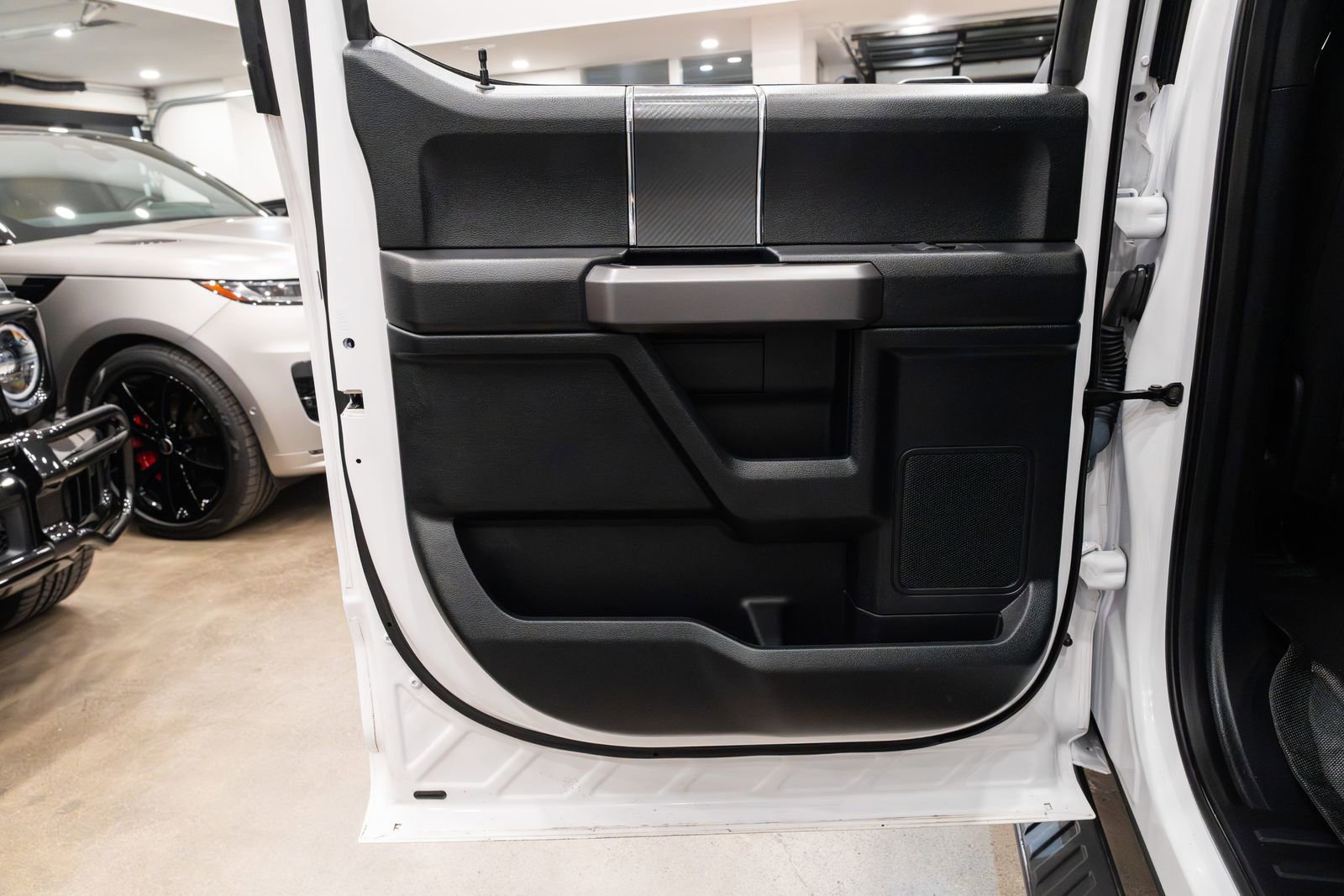 Used 2019 Ford F150 XLT w/ Equipment Group 302A Luxury image 19