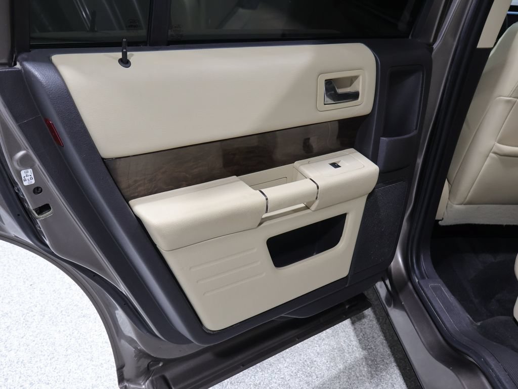 Used 2019 Ford Flex Limited w/ Equipment Group 303A AWD/4WD image 19