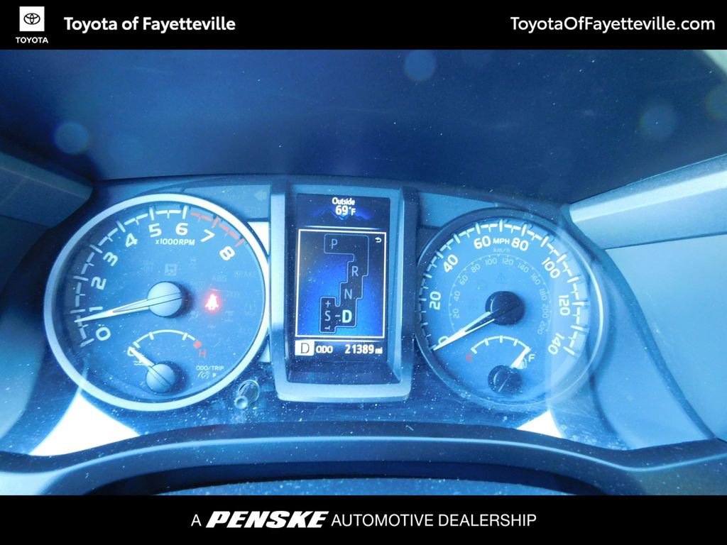Used 2021 Toyota Tacoma TRD Sport w/ Technology Package RWD image 11