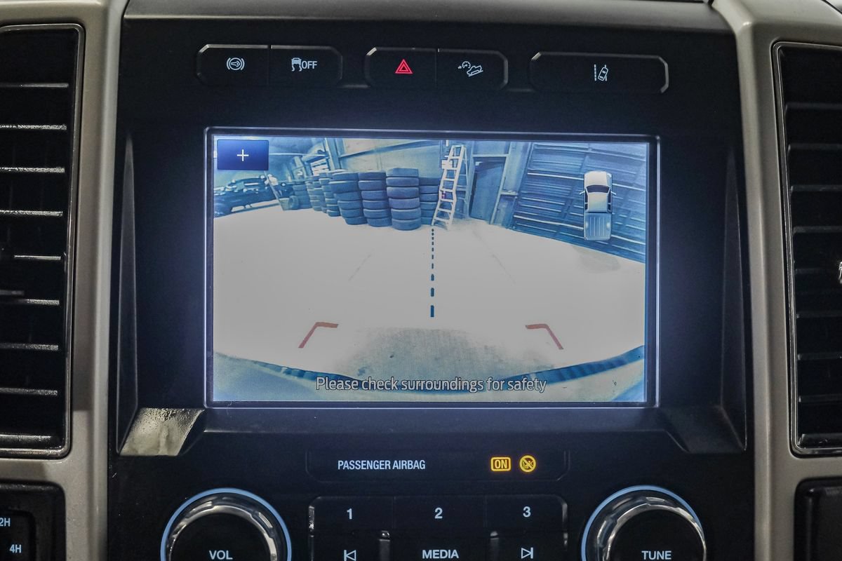 Used 2020 Ford F250 Lariat w/ Lariat Value Package AWD/4WD image 23