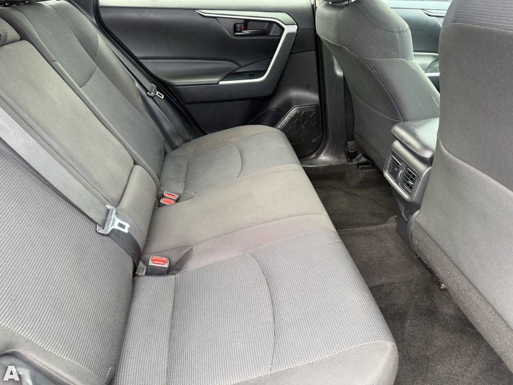 Used 2024 Toyota RAV4 LE image 27