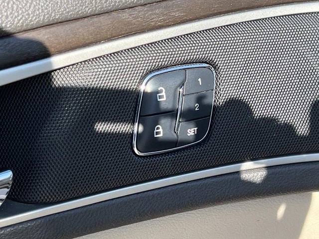 Used 2018 Lincoln MKZ Select w/ Select Plus Package image 18