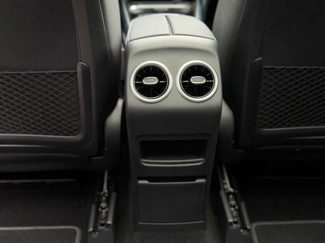Used 2026 Mercedes-Benz GLB 250 4MATIC image 48