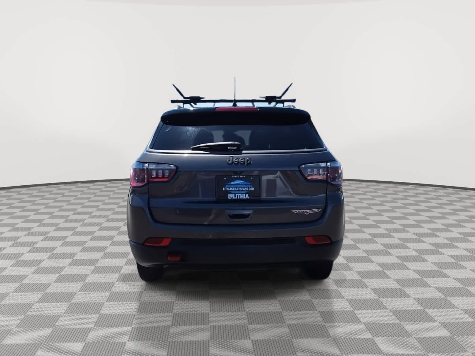 Used 2021 Jeep Compass Trailhawk AWD/4WD image 7
