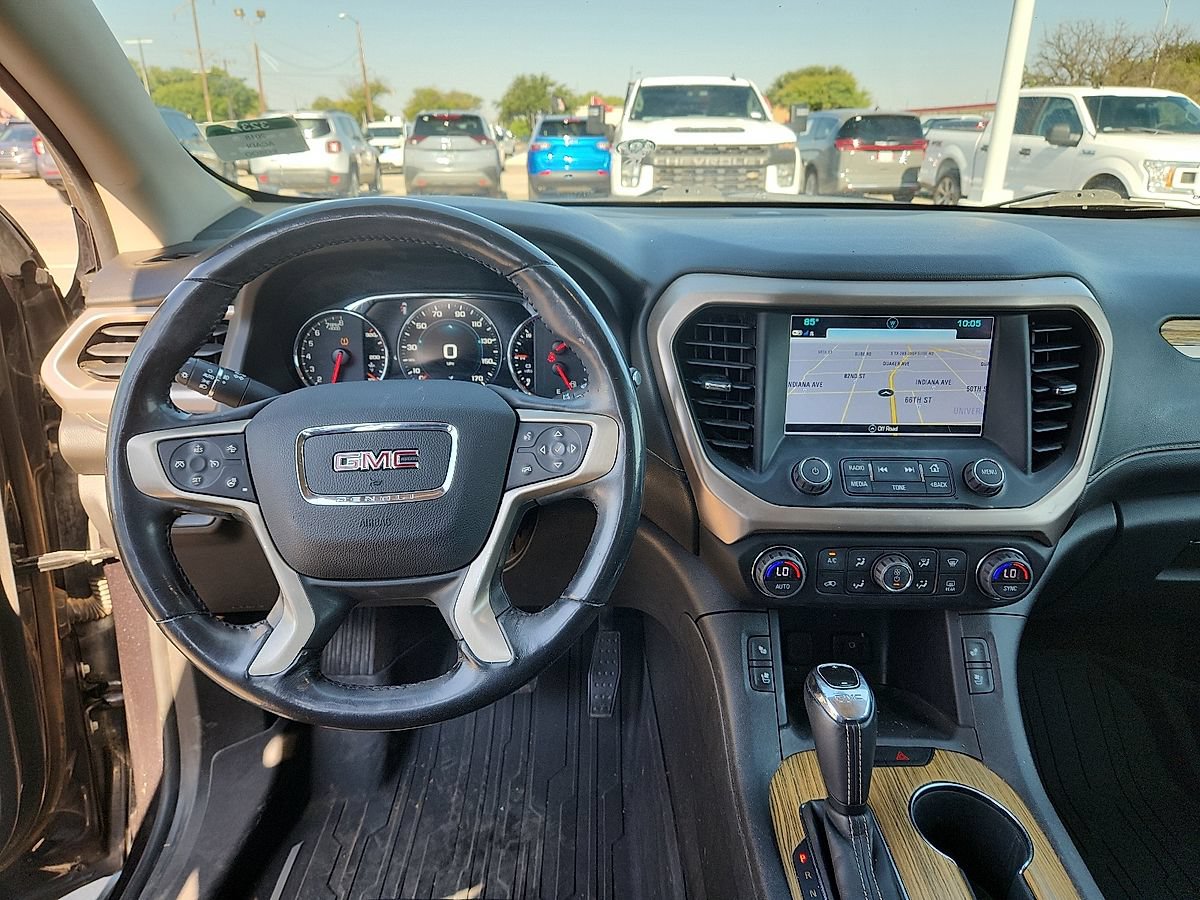 Used 2018 GMC Acadia Denali w/ Technology Package FWD image 6