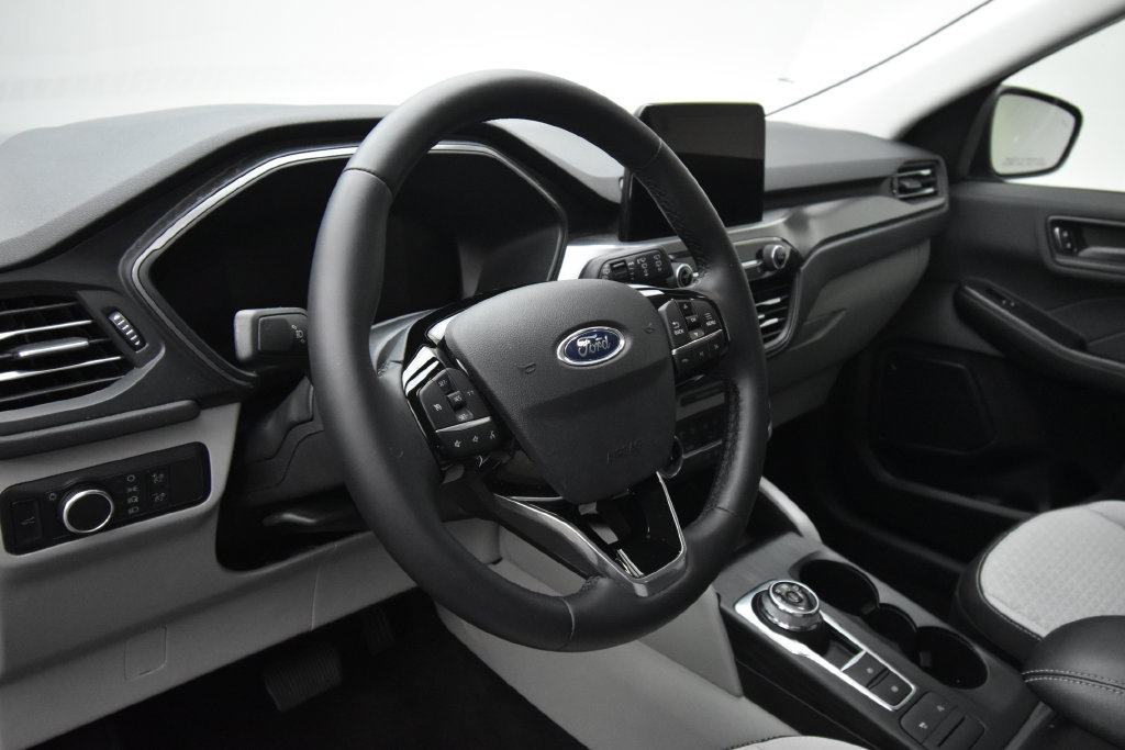 Used 2024 Ford Escape Active w/ Cold Weather Package FWD image 11