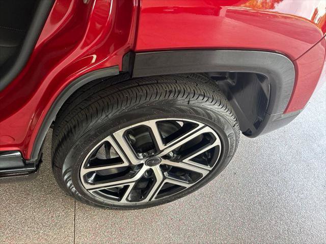 Certified 2025 Jeep Compass Limited w/ Elite Group AWD/4WD image 16