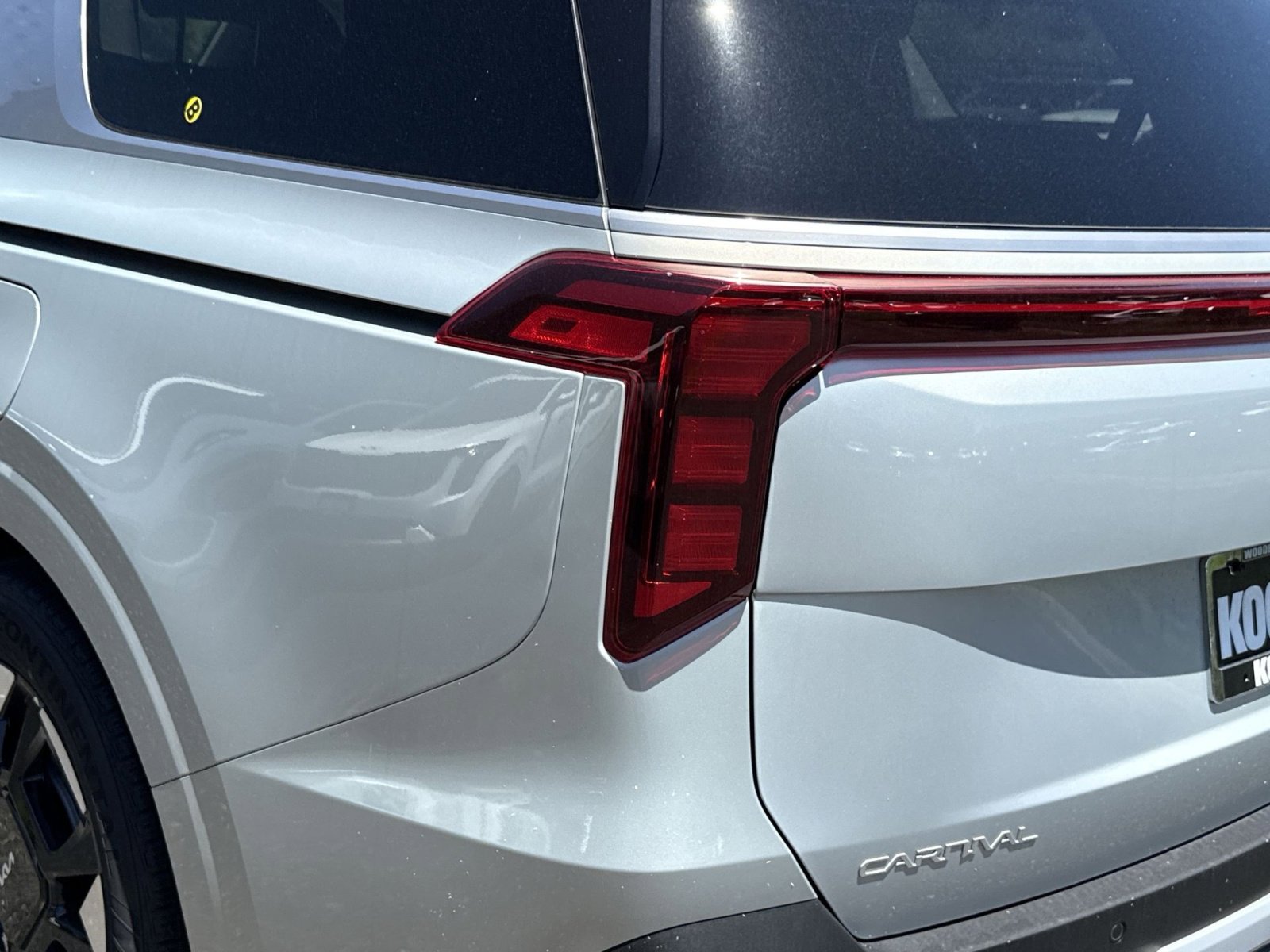 New 2026 Kia Carnival EX FWD image 14