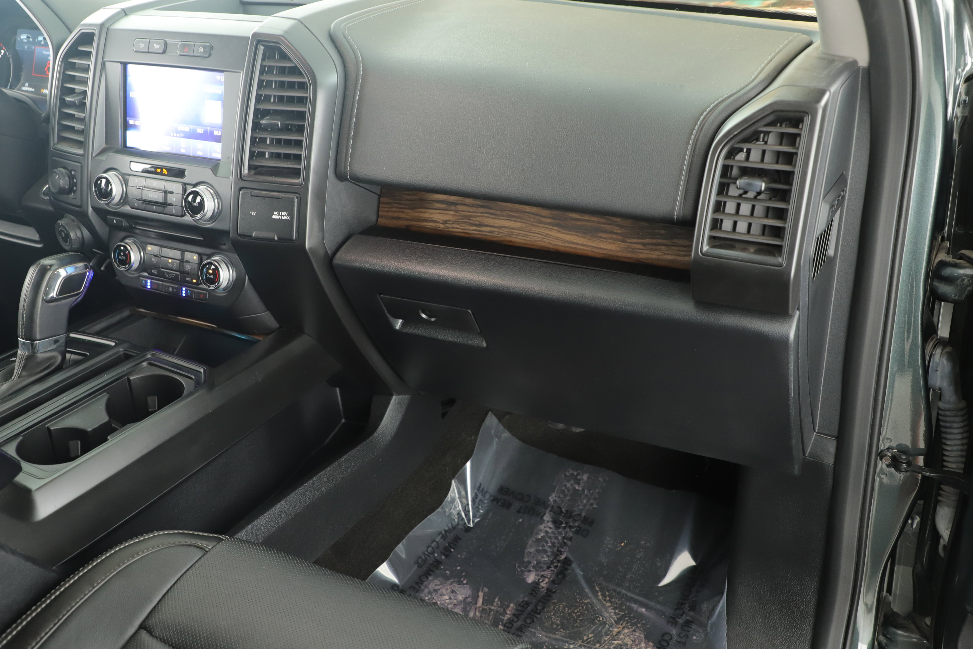 Used 2018 Ford F150 Lariat w/ Equipment Group 501A Mid image 23