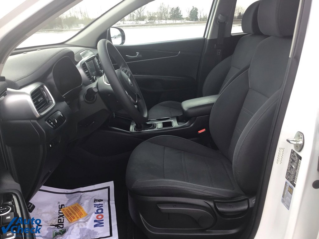 Used 2020 Kia Sorento LX image 28