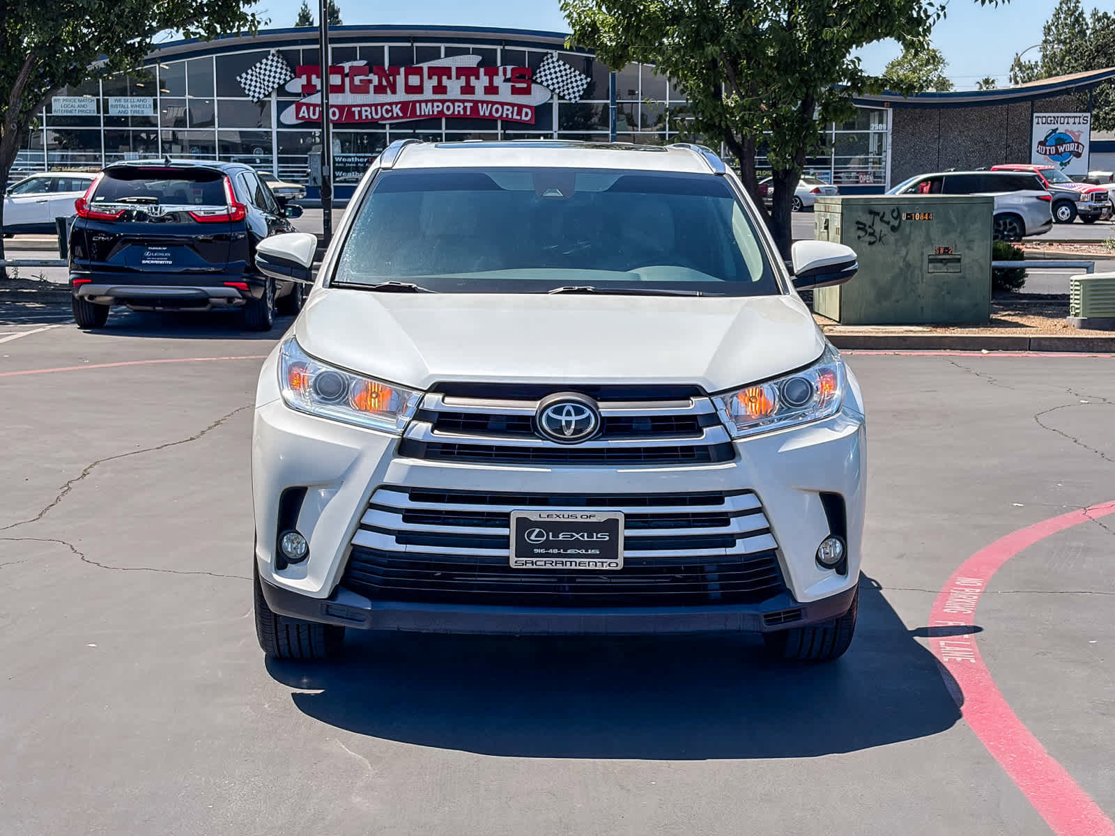 Used 2017 Toyota Highlander XLE AWD/4WD image 6
