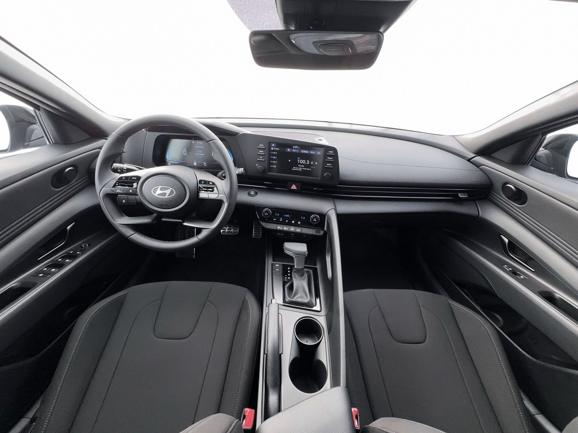 New 2026 Hyundai Elantra SEL Sport FWD image 13