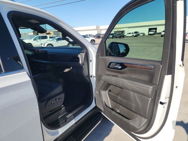 New 2026 Chevrolet Tahoe LT w/ Comfort Package AWD/4WD image 26