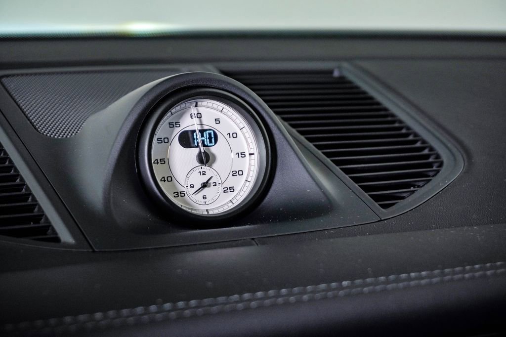 New 2026 Porsche Macan Turbo image 22