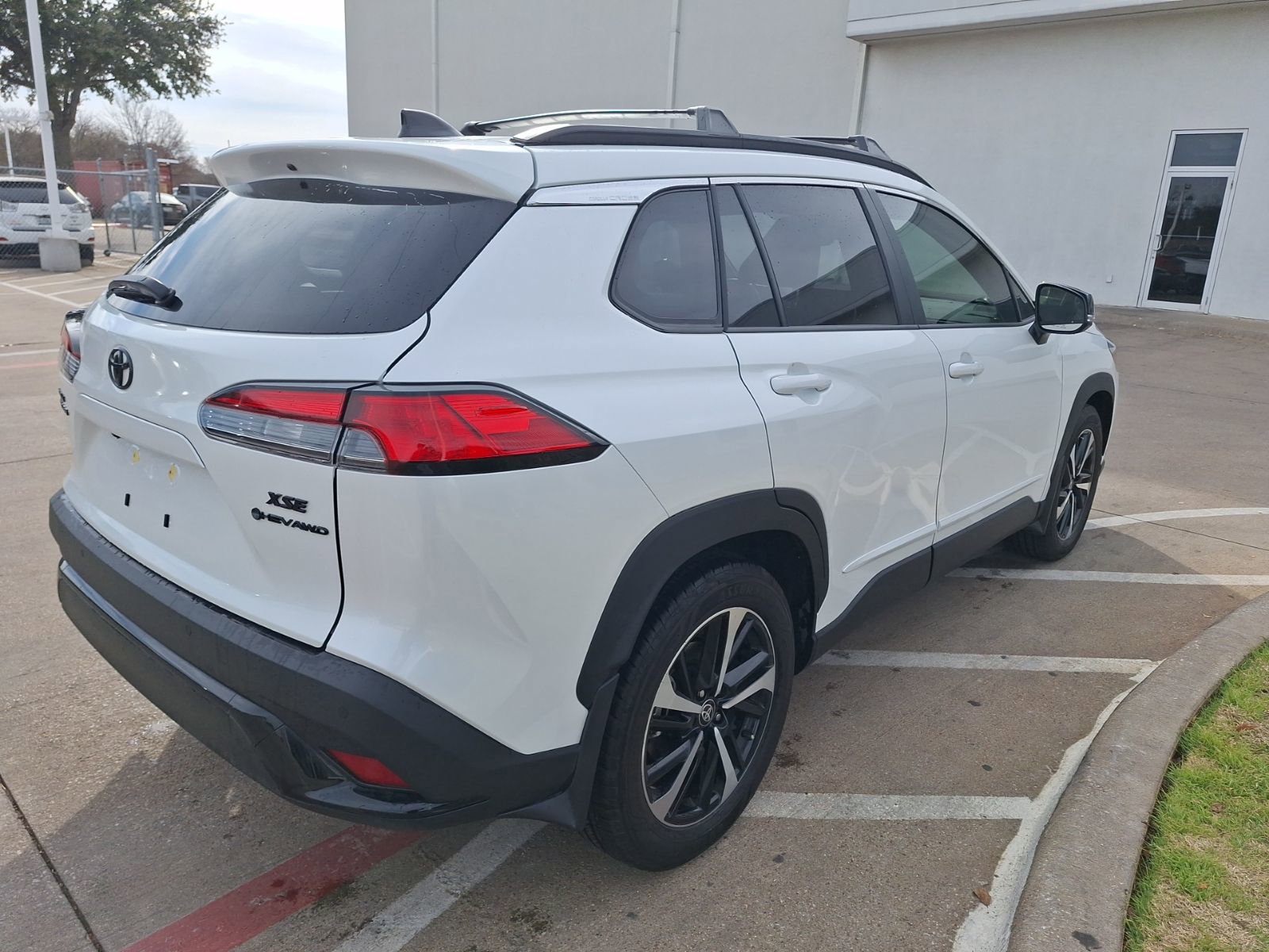 Used 2025 Toyota Corolla Cross AWD Hybrid image 6