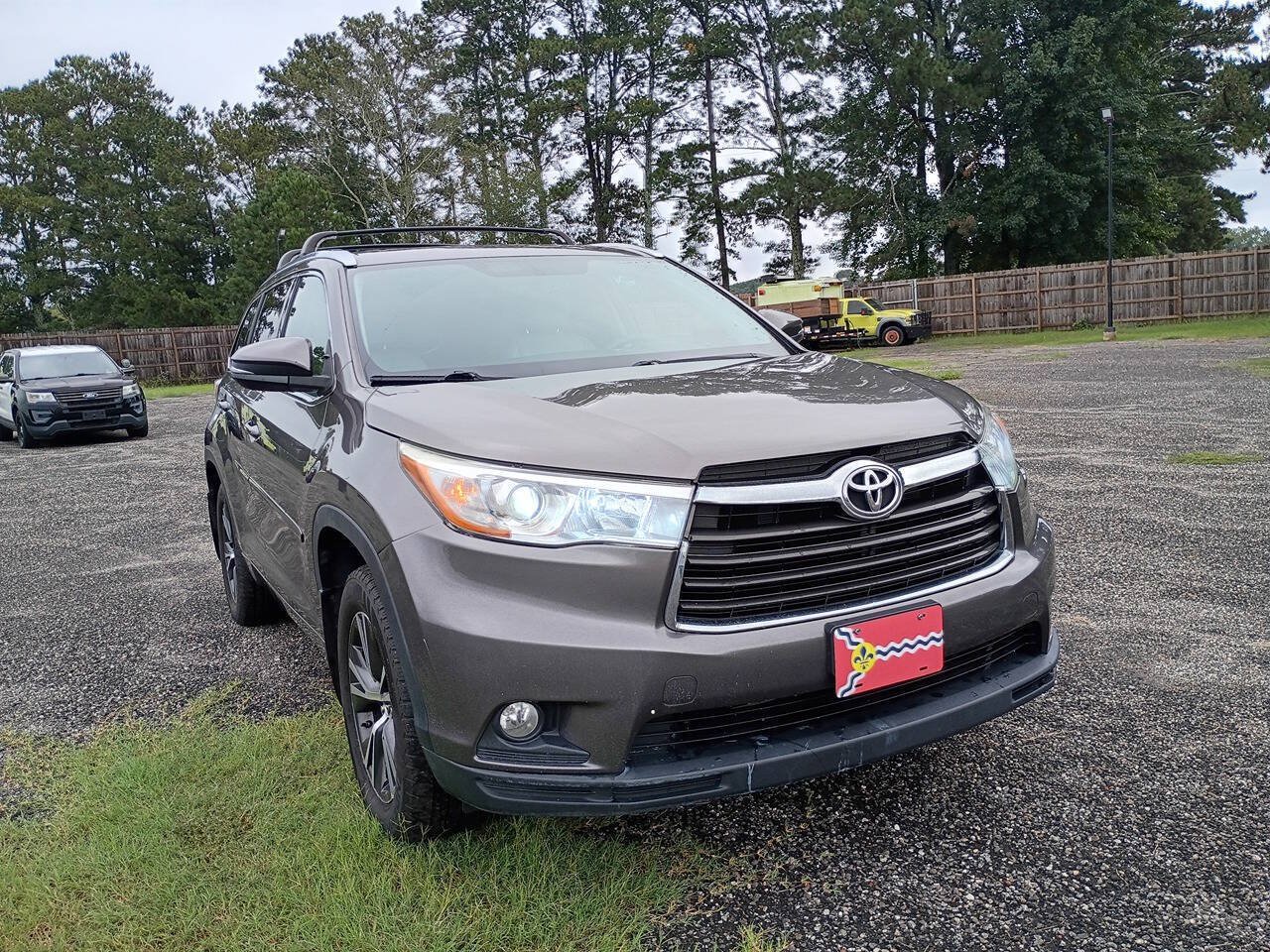 Used 2016 Toyota Highlander XLE AWD/4WD image 4