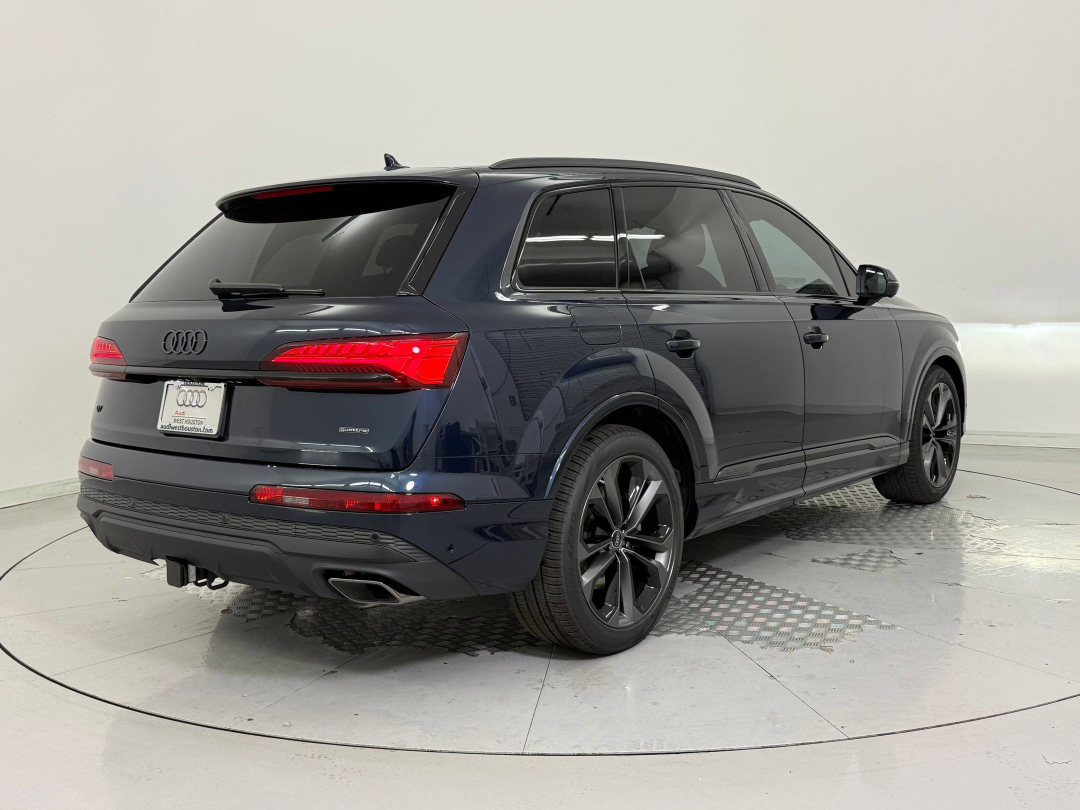 New 2026 Audi Q7 3.0T Premium Plus AWD/4WD image 9
