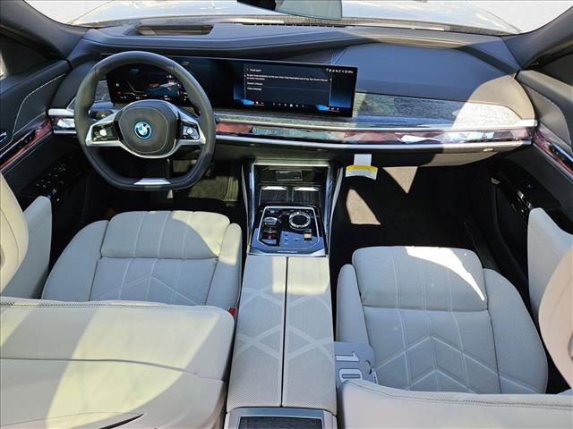 Used 2026 BMW i7 eDrive50 image 15