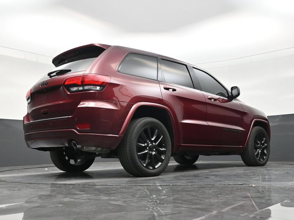 Used 2021 Jeep Grand Cherokee Laredo X RWD image 24