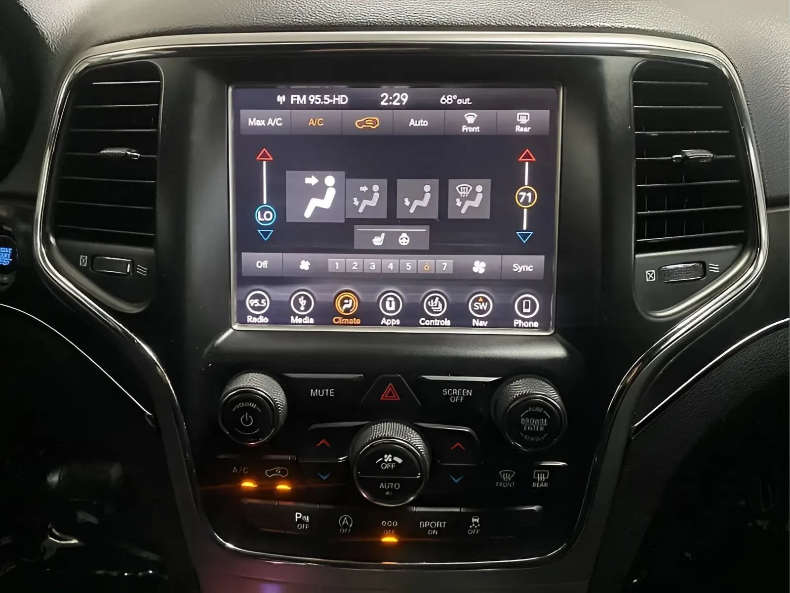 Used 2018 Jeep Grand Cherokee Limited RWD image 19