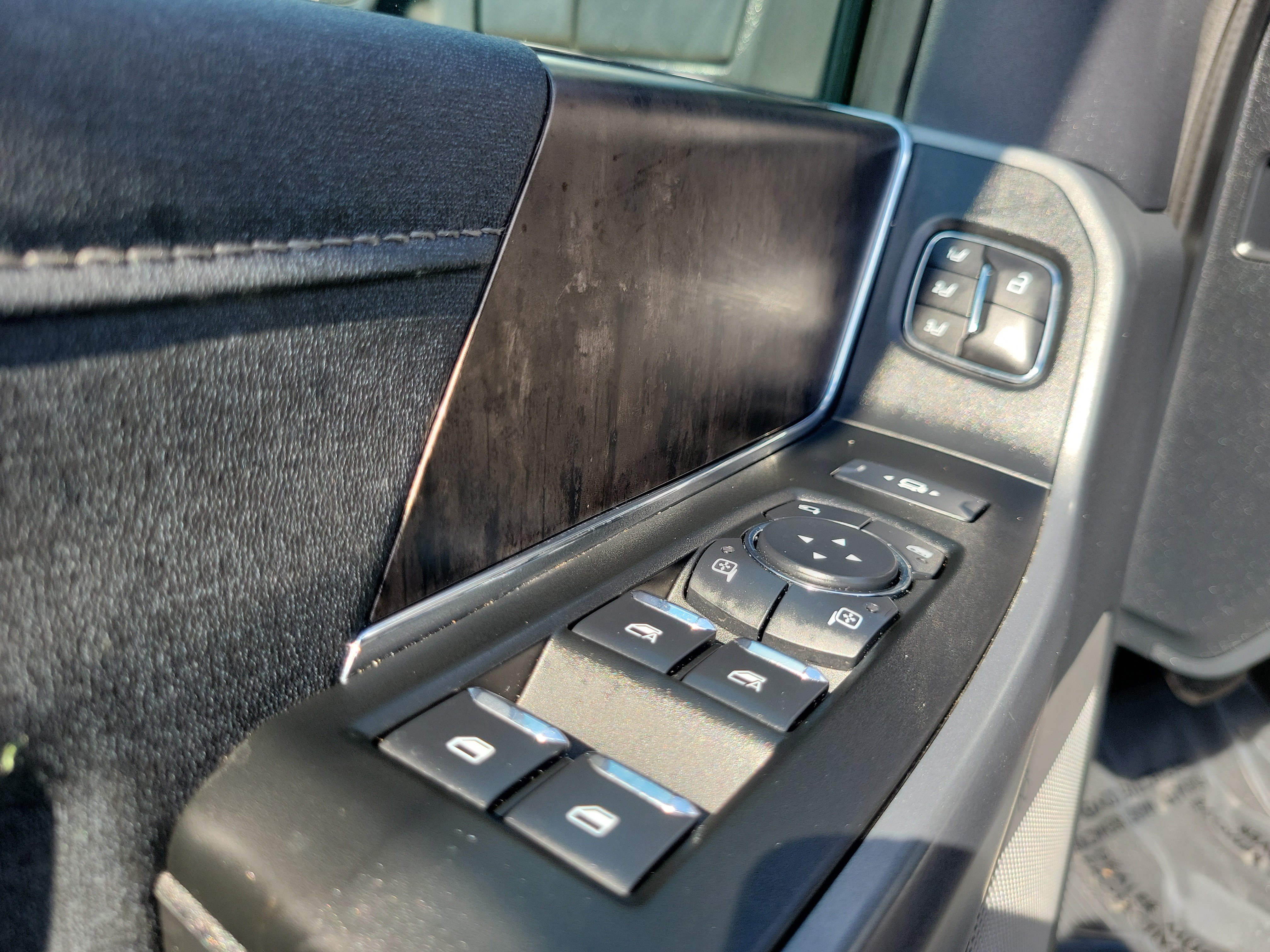 Used 2024 Ford F250 Lariat w/ Lariat Ultimate Package AWD/4WD image 24