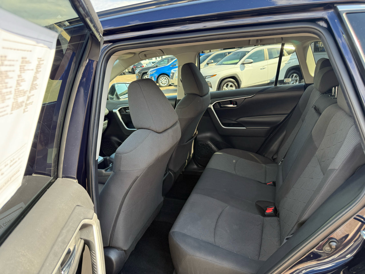 Used 2022 Toyota RAV4 XLE image 14
