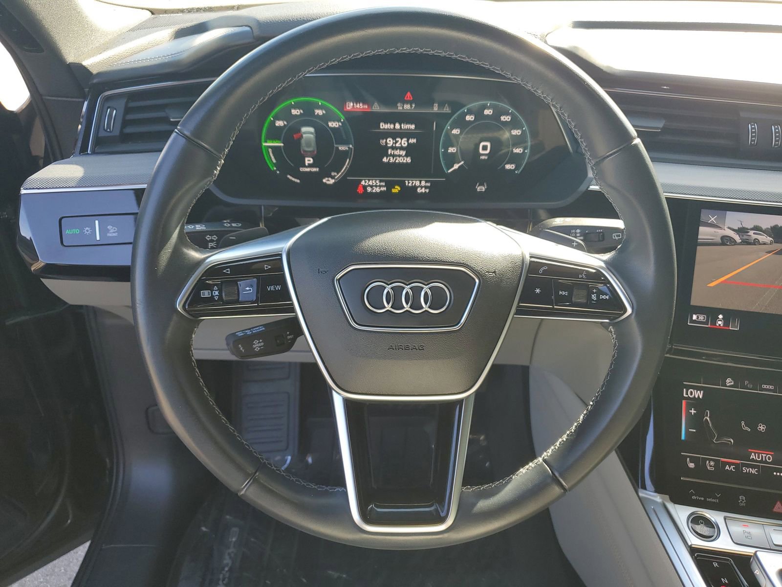Used 2024 Audi Q8 e-tron Prestige w/ Prestige Package image 29