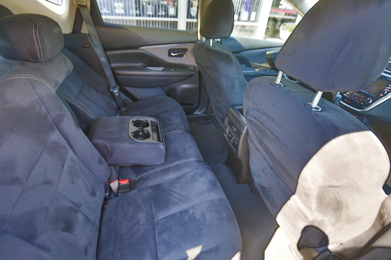 Used 2022 Nissan Murano S image 17