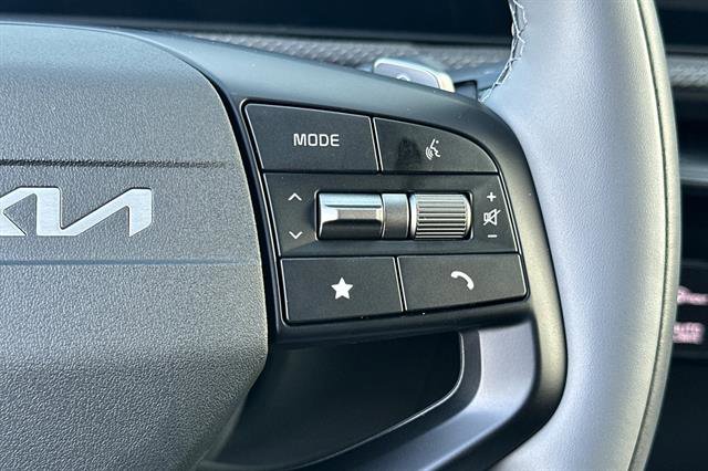 New 2025 Kia EV6 Wind RWD image 28