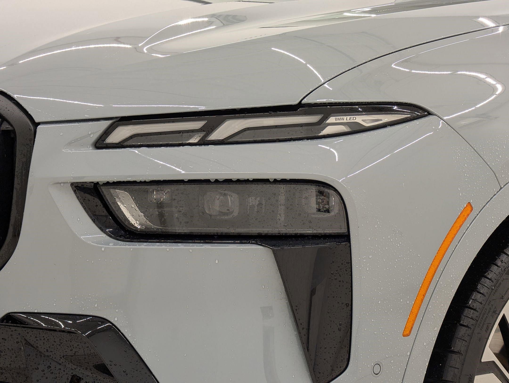 Used 2023 BMW X7 M60i w/ Executive Package image 11