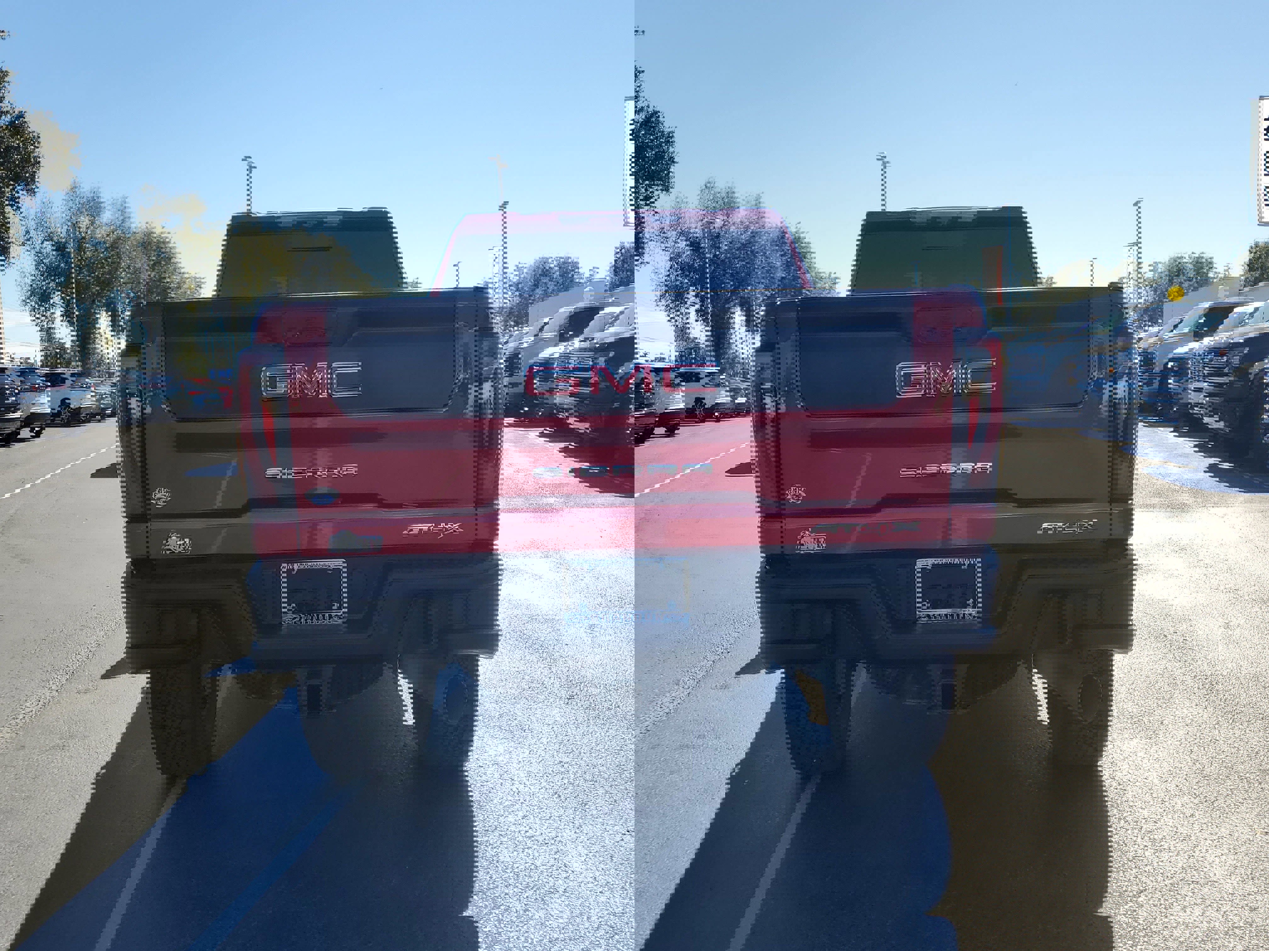 Used 2024 GMC Sierra 2500 AT4X w/ AT4X AEV Edition image 8