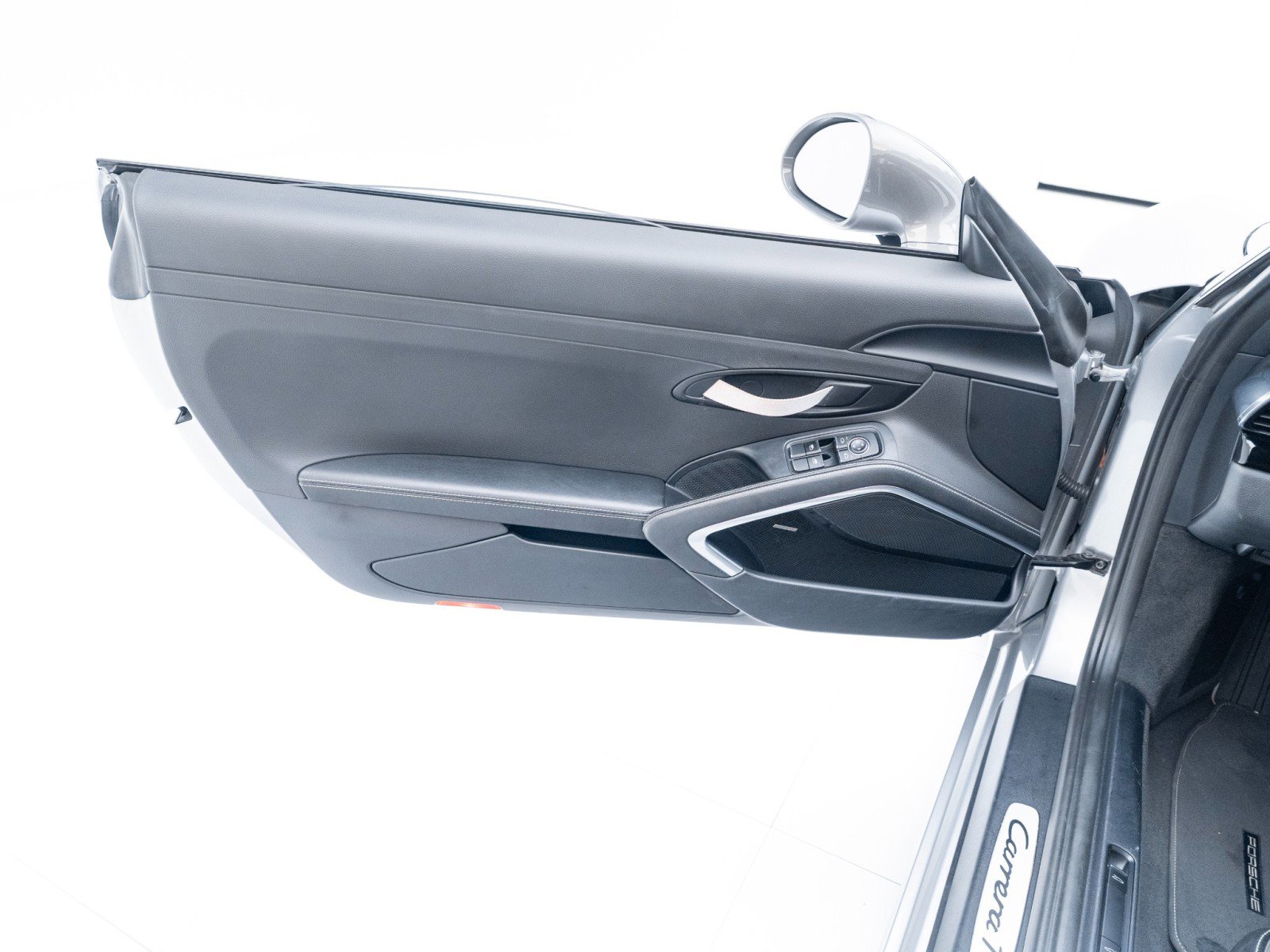 Certified 2018 Porsche 911 Carrera T image 23