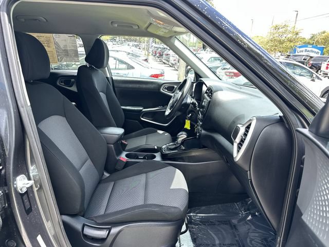 Used 2024 Kia Soul LX w/ Option Group 015 FWD image 29