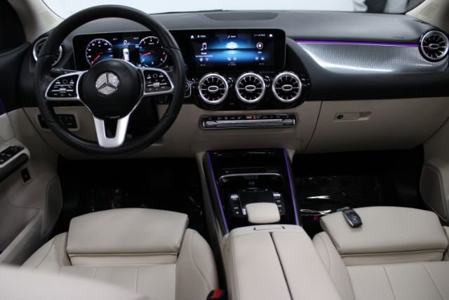 Used 2021 Mercedes-Benz GLA 250 w/ Premium Package image 2
