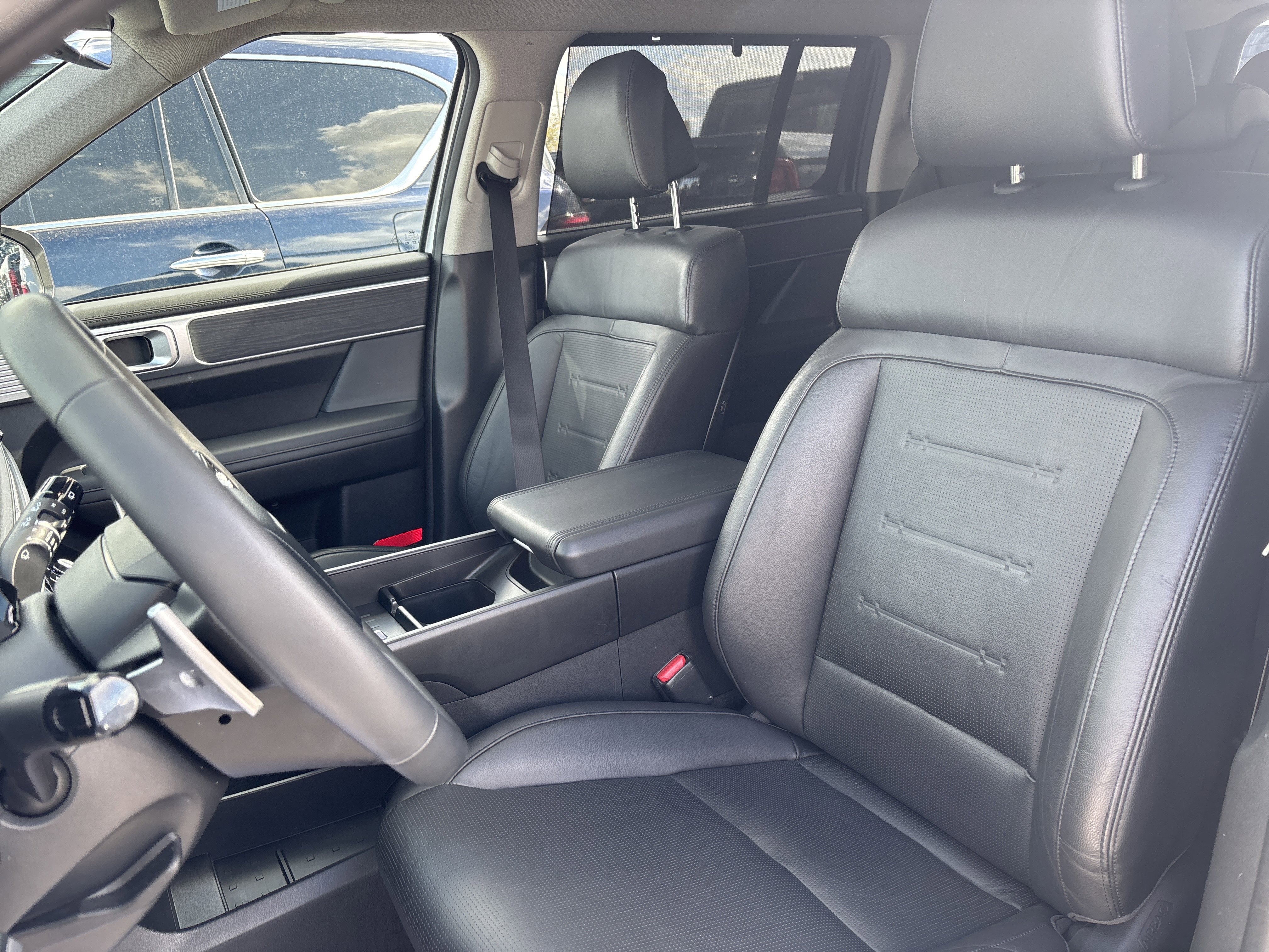 Used 2024 Hyundai Santa Fe Limited image 33