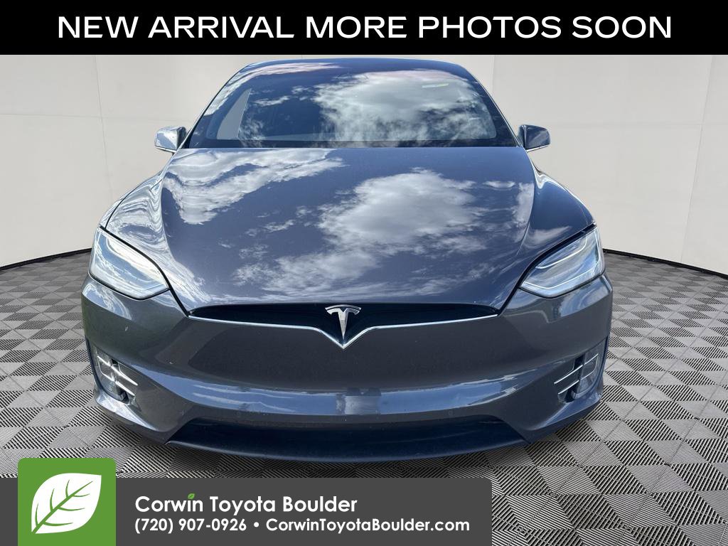 Used 2017 Tesla Model X 90D AWD/4WD image 2