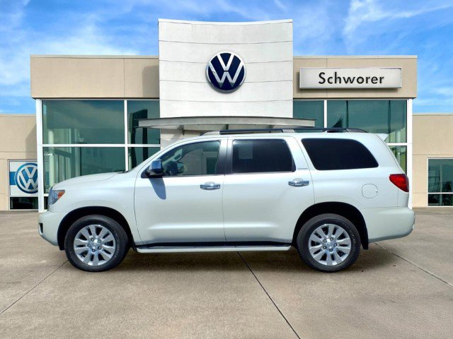 Used 2016 Toyota Sequoia Platinum AWD/4WD image 1