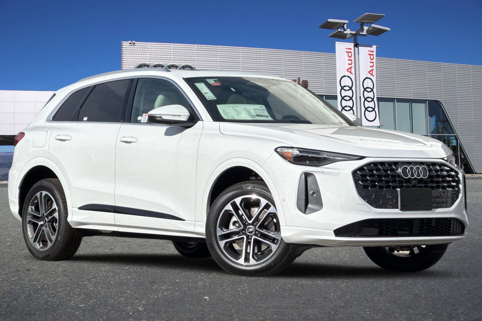 New 2025 Audi Q5 Premium Plus image 2