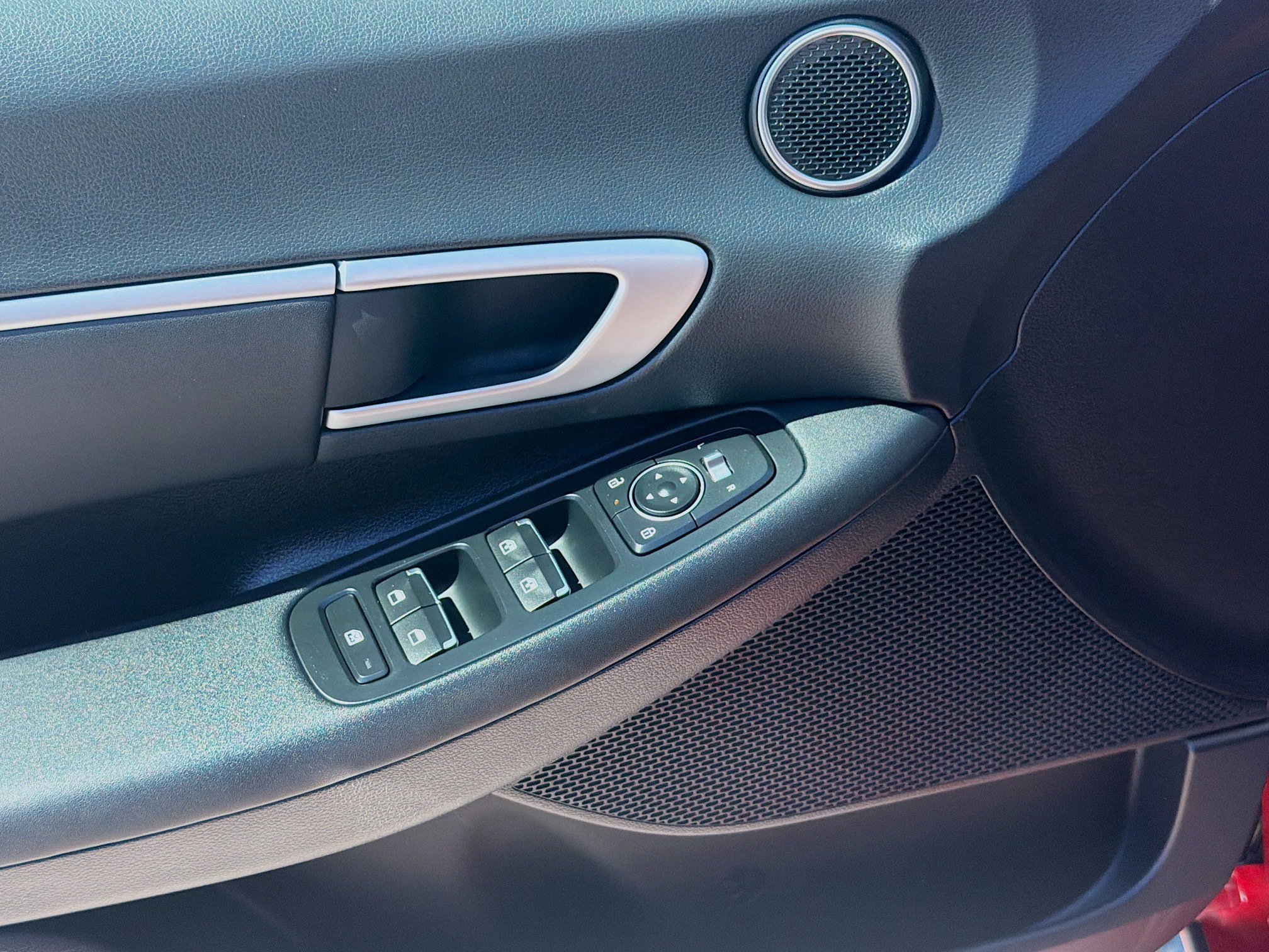 Certified 2025 Hyundai Sonata SEL image 14