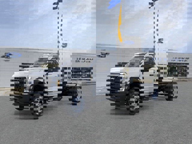 New 2026 Ford F550 2WD Regular Cab Super Duty image 1
