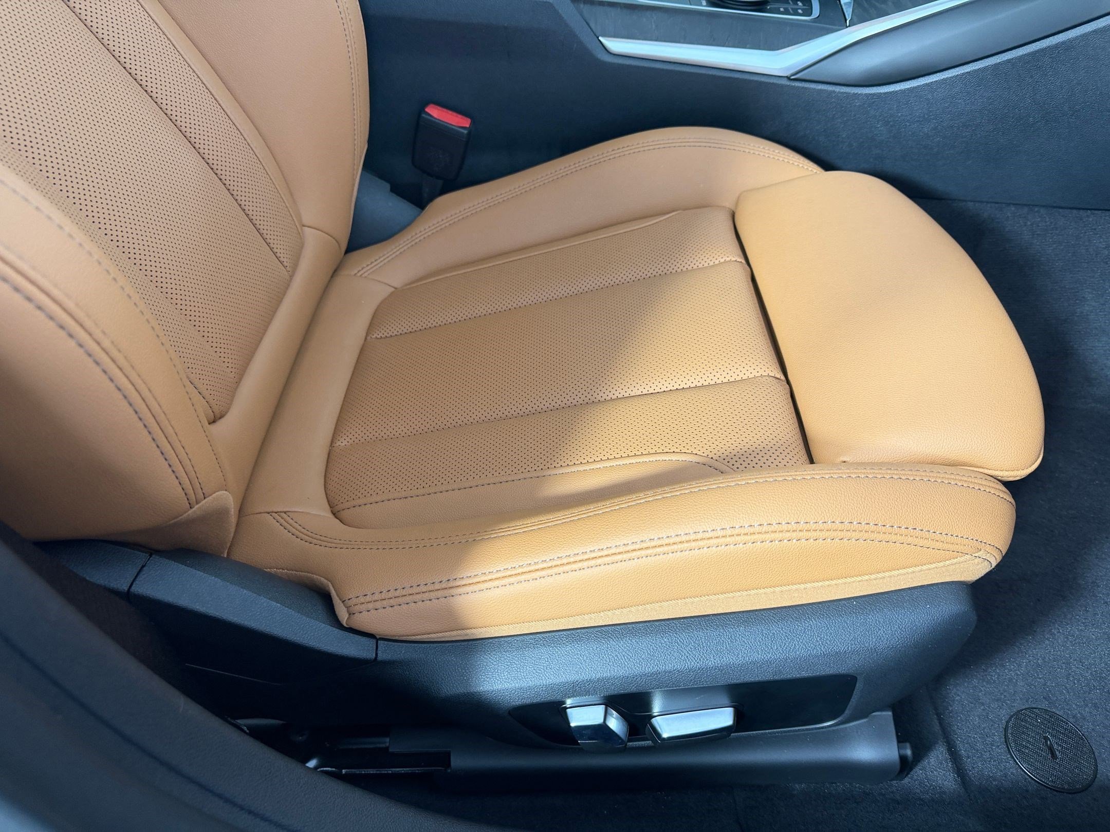 Used 2023 BMW i4 eDrive35 w/ Premium Package RWD image 35