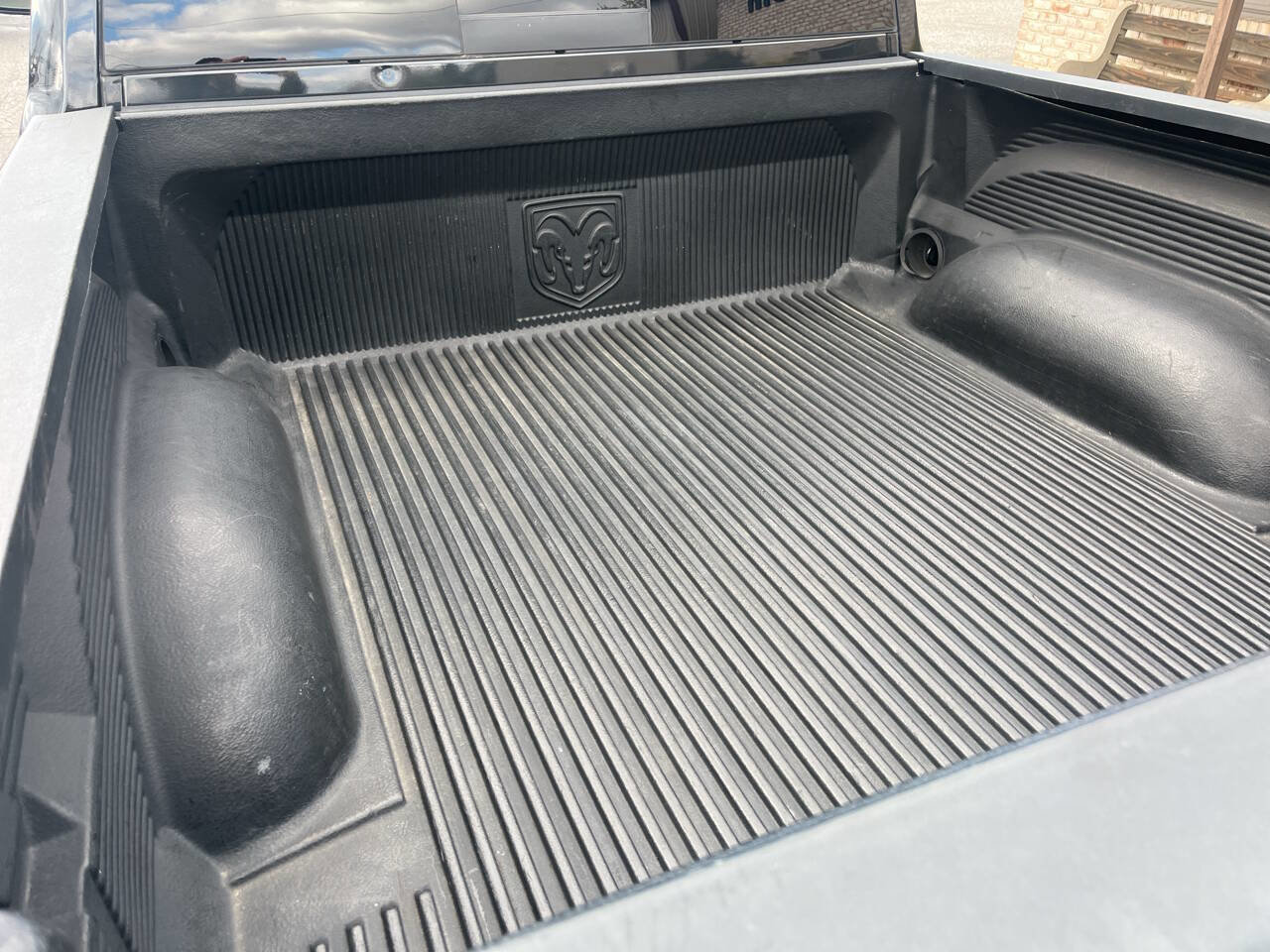Used 2016 RAM 1500 Sport w/ Black Ram 1500 Sport Group image 10