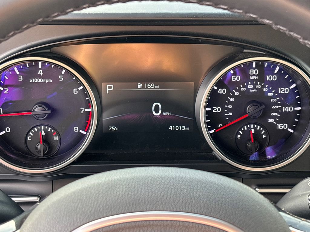 Certified 2023 Kia Carnival LX image 20