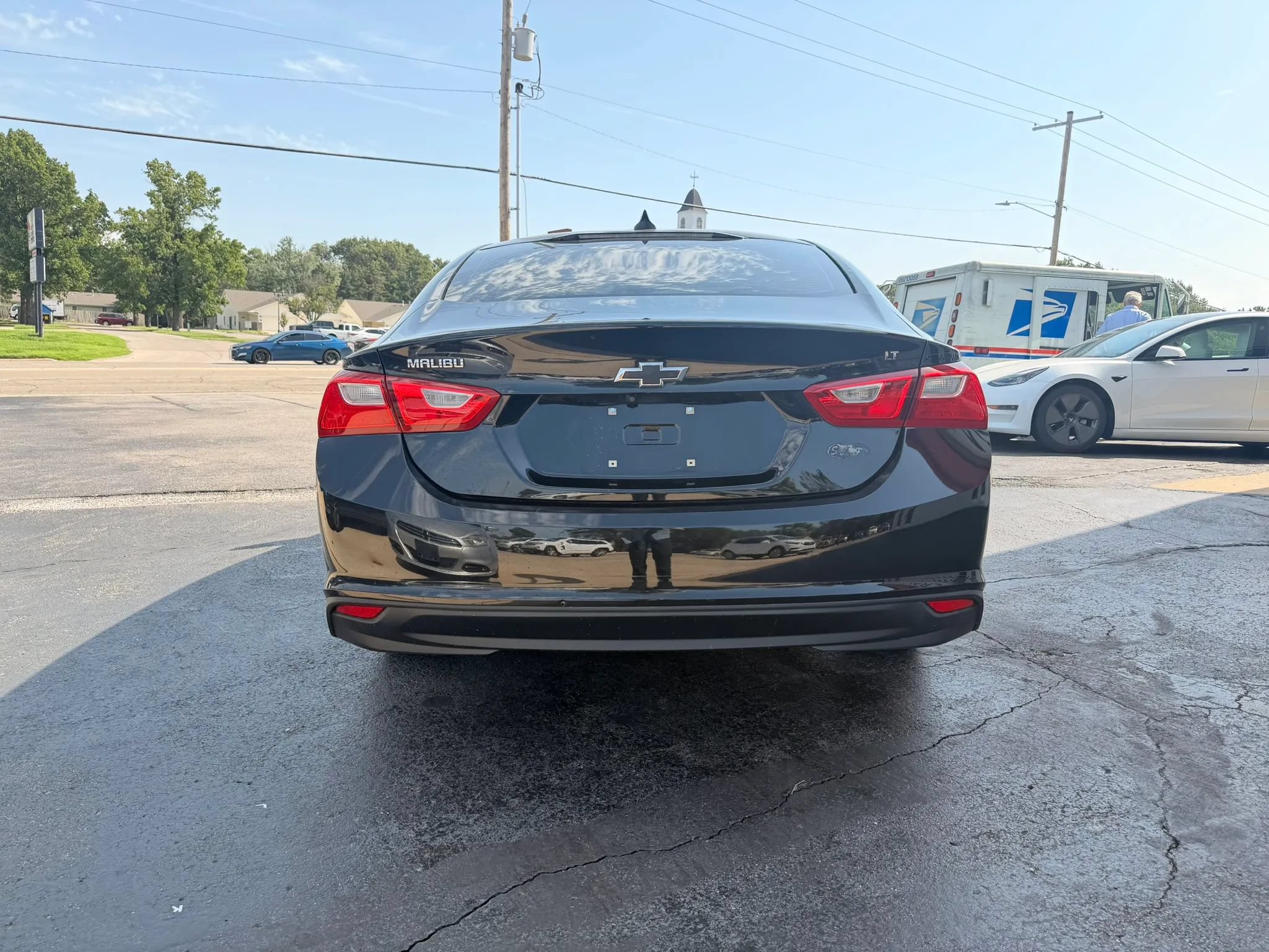 Used 2016 Chevrolet Malibu LT FWD image 4