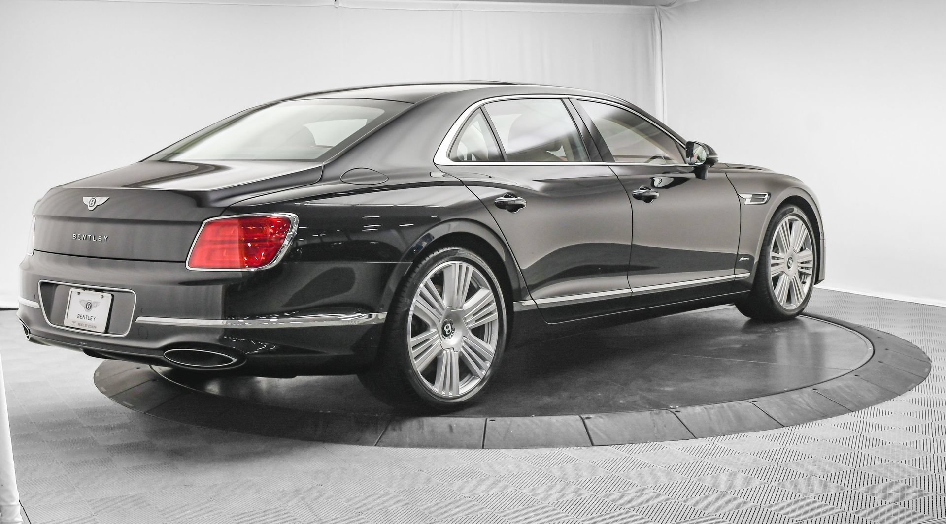 New 2026 Bentley Flying Spur Plug-In Hybrid AWD/4WD image 13