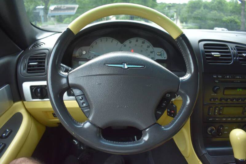 Used 2002 Ford Thunderbird RWD image 24