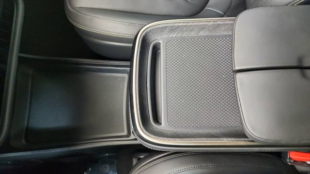 Used 2023 Rivian R1T Adventure image 50